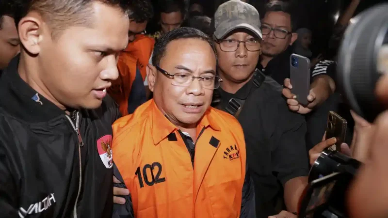 Tim penyidik Komisi Pemberantasan Korupsi (KPK), Kamis, 22 Januari 2026 melakukan penggeledahan di rumah dinas Bupati Pati Sudewo yang berada satu kompleks dengan Pendopo Kabupaten Pati, Jawa Tengah, sebagai tindak lanjut dari operasi tangkap tangan yang dilakukan sebelumnya.