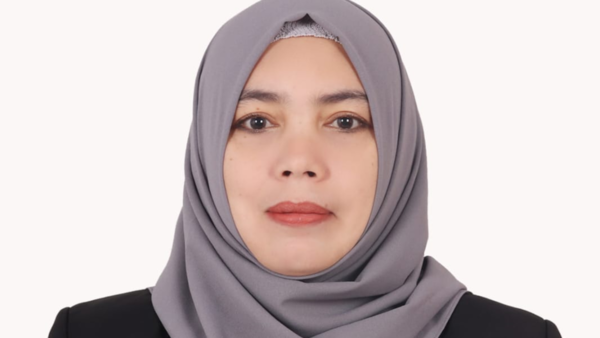 Dr. Cut Azizah