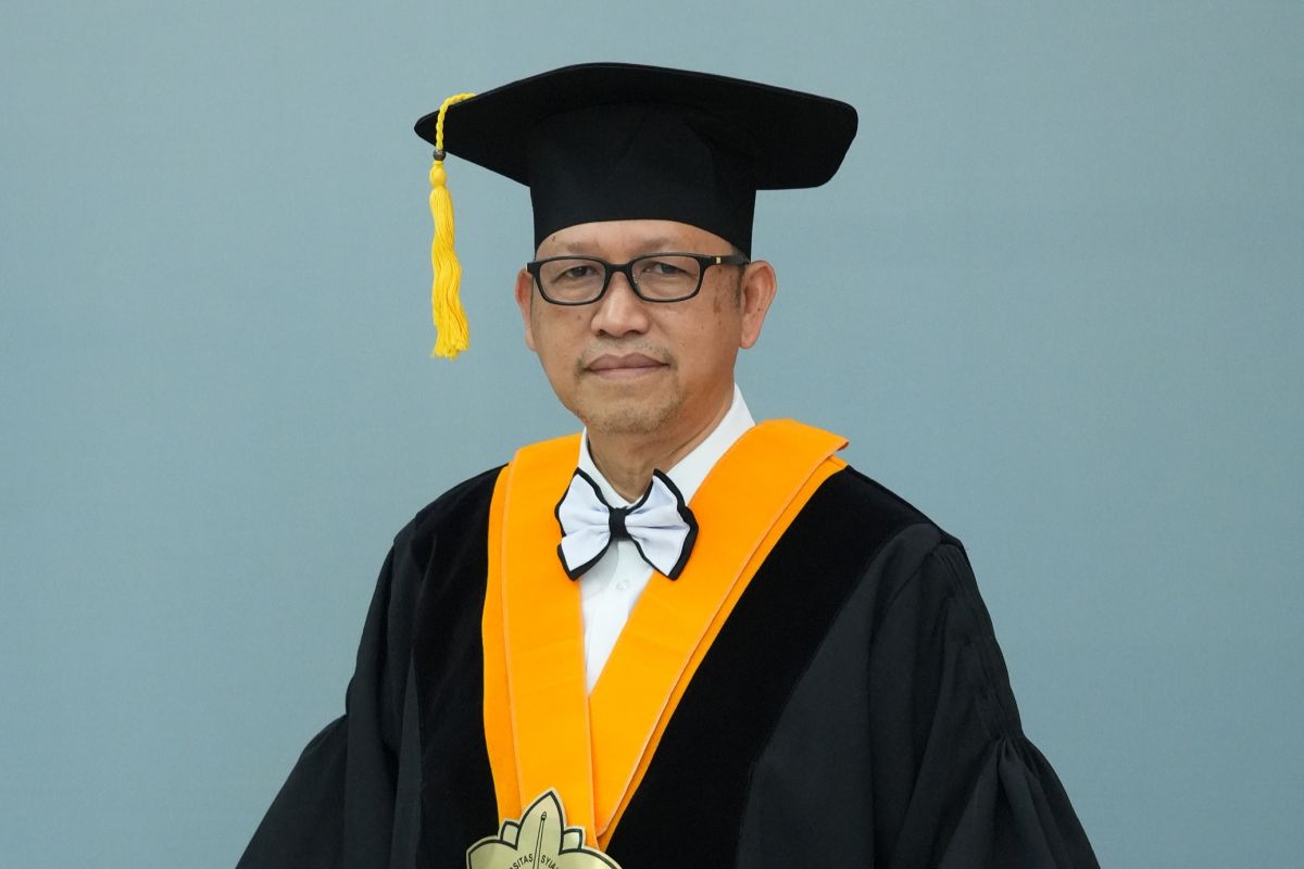 Prof Mirza Tabrani