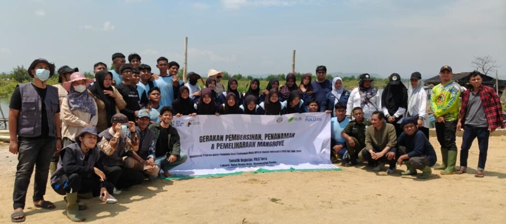 Penanaman mangrove di Kuala Raja Bireuen
