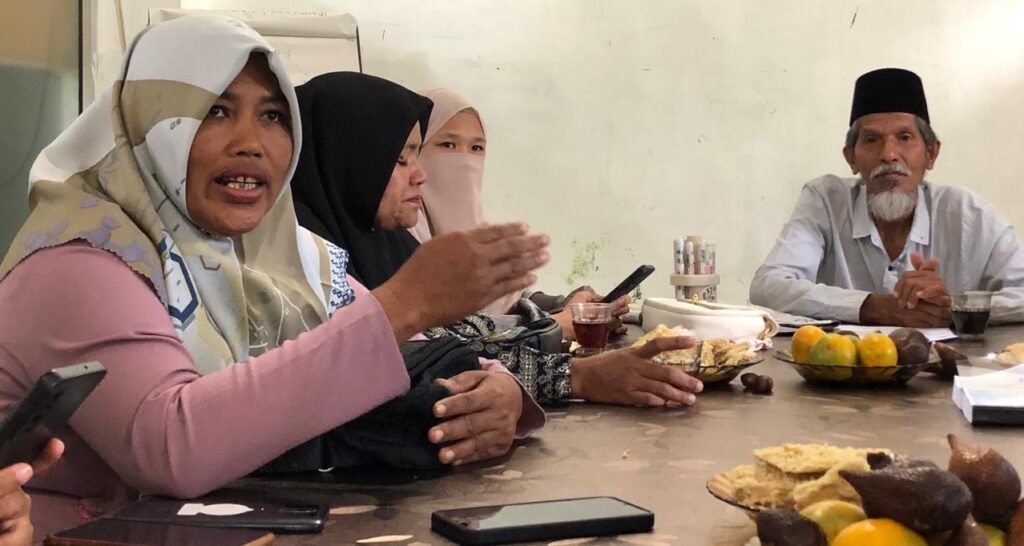 Ketua Perempuan Beutong Bersatu (PBB)