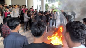 Demo Mahasiswa di Aceh, Desak Penetapan Status Bencana Nasional hingga Cabut Izin Tambang