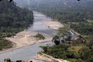 Melindungi Sumber Air: Pemerintah Hanya Ingat Sungai Saat Banjir