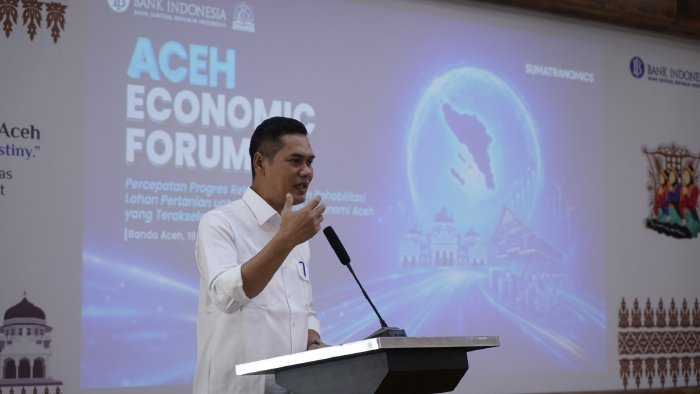 Sekretaris Daerah Aceh, M. Nasir, S.IP, M.PA, mendorong percepatan rehabilitasi dan rekonstruksi lahan pertanian sebagai langkah mempercepat pemulihan sekaligus menggerakkan pertumbuhan ekonomi Aceh pascabencana. Hal itu disampaikan Sekda saat menghadiri Aceh Economic Forum (AEF) Agustus 2026 di Auditorium Teuku Umar, Kantor Perwakilan Bank Indonesia Provinsi Aceh, Banda Aceh, Rabu (19/8/2026).