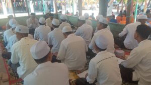 Sebelum Menyantap Khanduri, Ratusan Tamu di Uteuen Kreuet Bershalawat Lebih 20 Menit