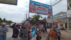 Ratusan Anak TKN IDATA Peusangan Meriahkan Karnaval Pakaian Adat dan Profesi